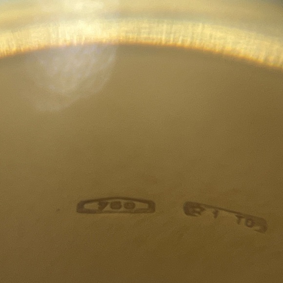 Authentic GUCCI Icon Logo 18K Yellow Gold Ring Band - Picture 8 of 10